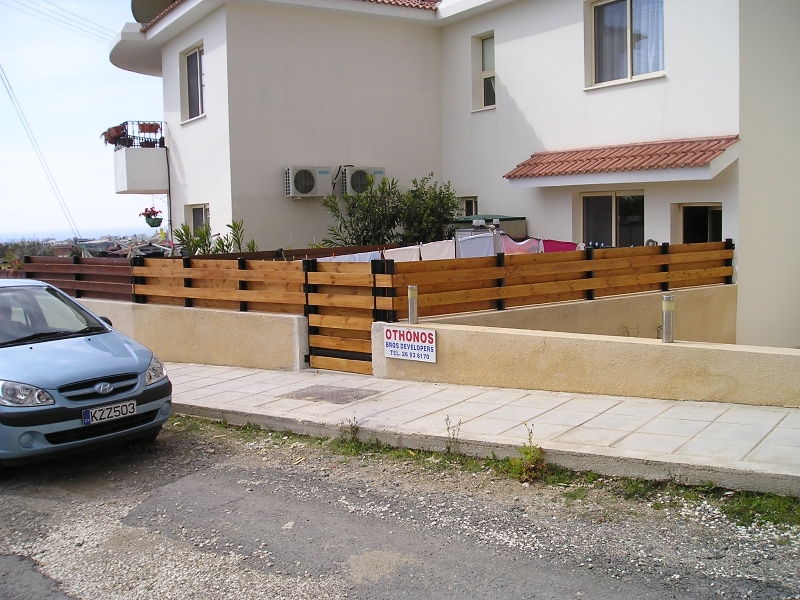 Wooden Railings with Steel Supports