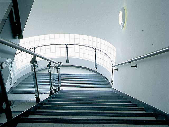Polished Stainless Steel Staircase Railings